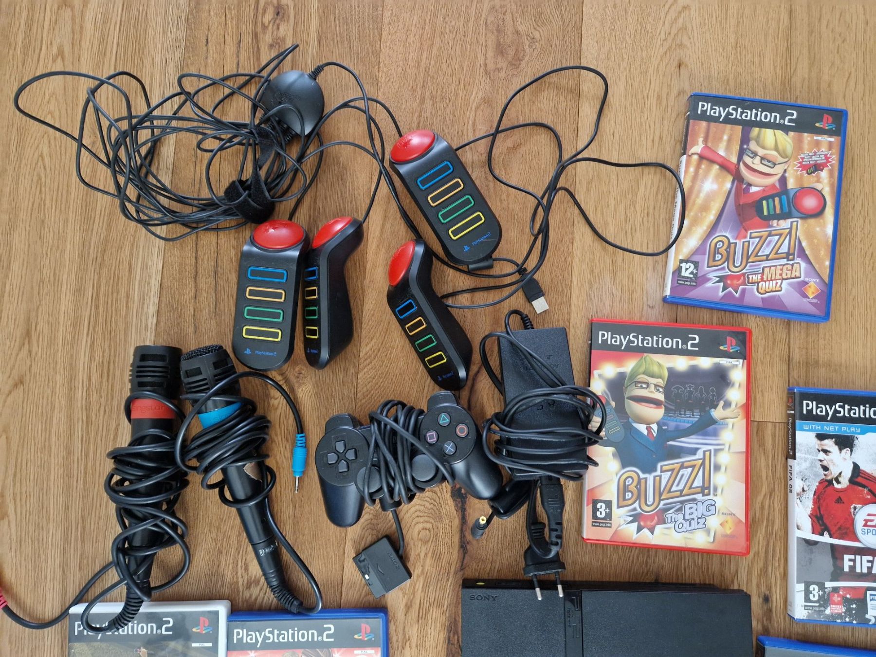 Sony Console: PS2 playstation Konsole mit Buzz Singstar games – Usato da Basel venduto da jennifer.cornelia 3