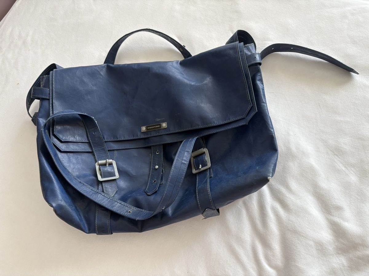 Freitag Sacs: Freitag R503 "Reference Linie" Tasche blau gebraucht – D'occasion à Basel par Sandra2109 1