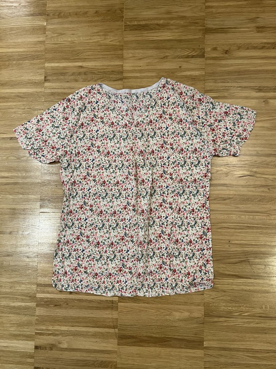 T-shirt: T-shirt – Usato da Adliswil venduto da Marjin