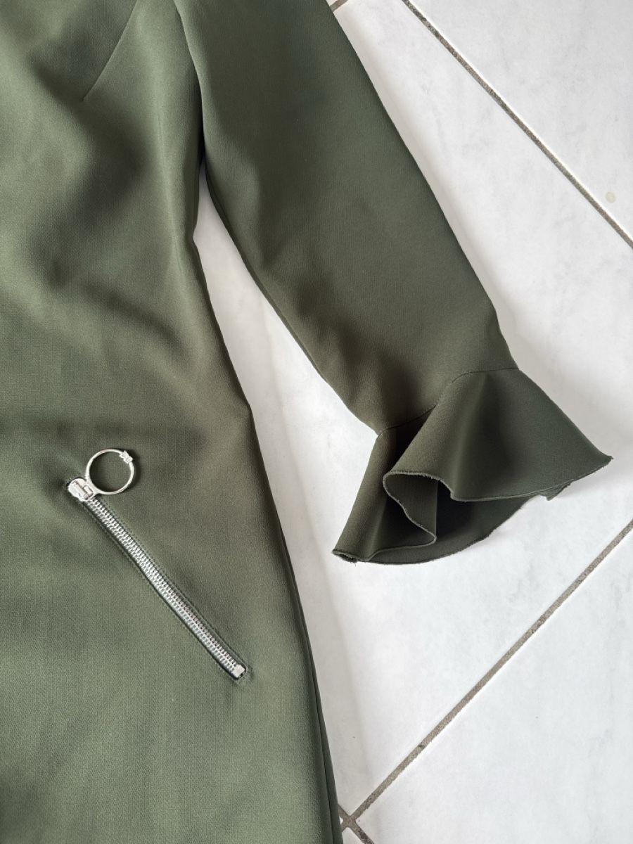 Robes: Kleid Gr 42 Dsquared2 – D'occasion à Zell ZH par Guffos 1