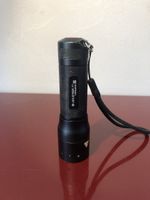 LED Lenser P7 Taschenlampe schwarz, sehr hell
