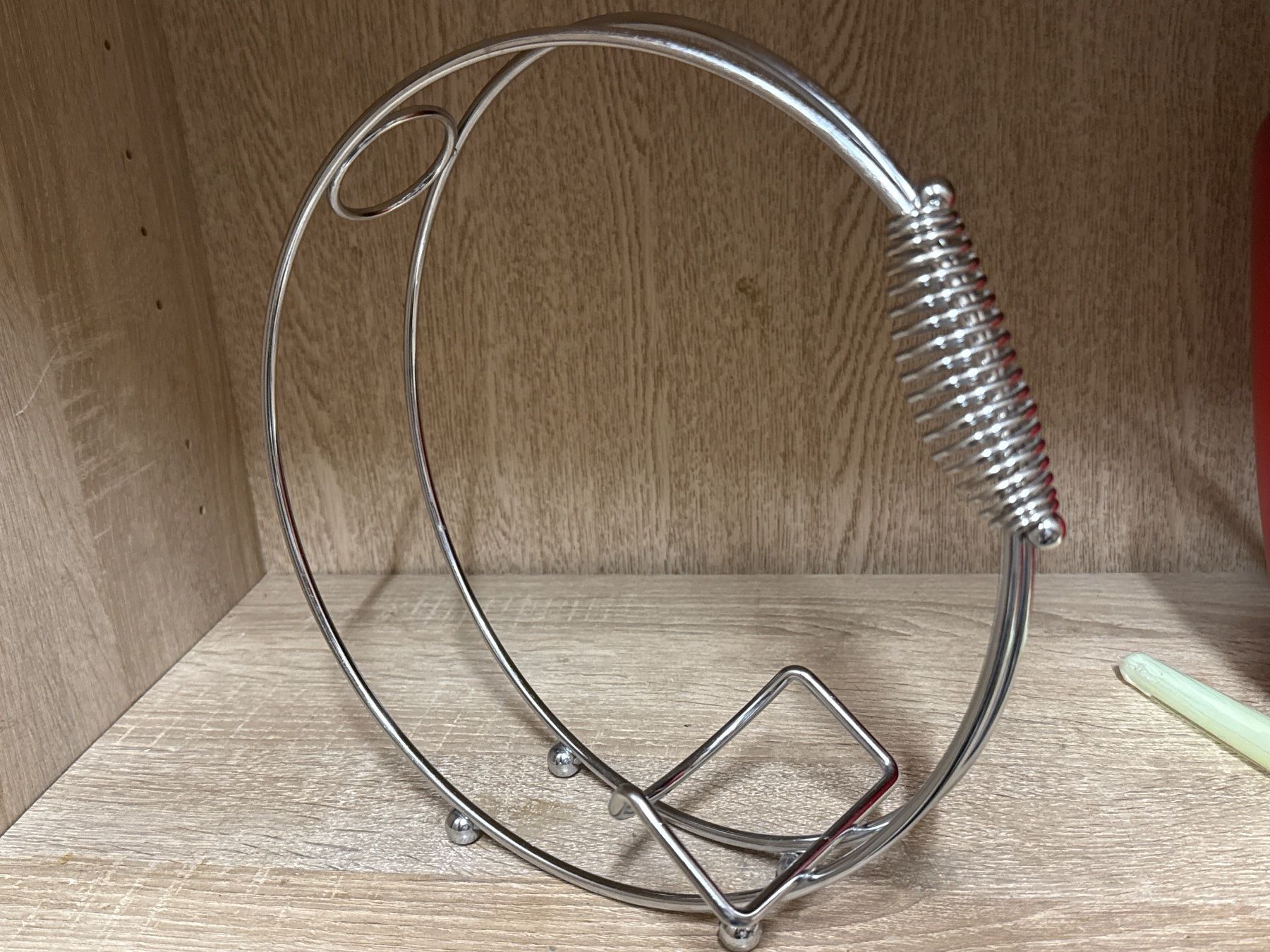 Weingestelle & -ständer: Weinflaschen Halter/ Flaschenhalter Edelstahl – Gebraucht aus Amriswil von used2use 2