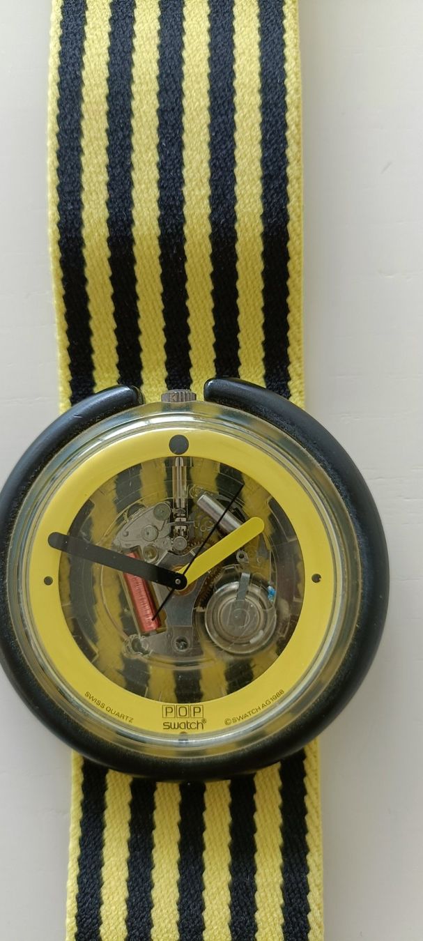 Swatch Orologi: Pop Swatch YELLOW ZEBRA – Usato da Sachseln venduto da samawe 1