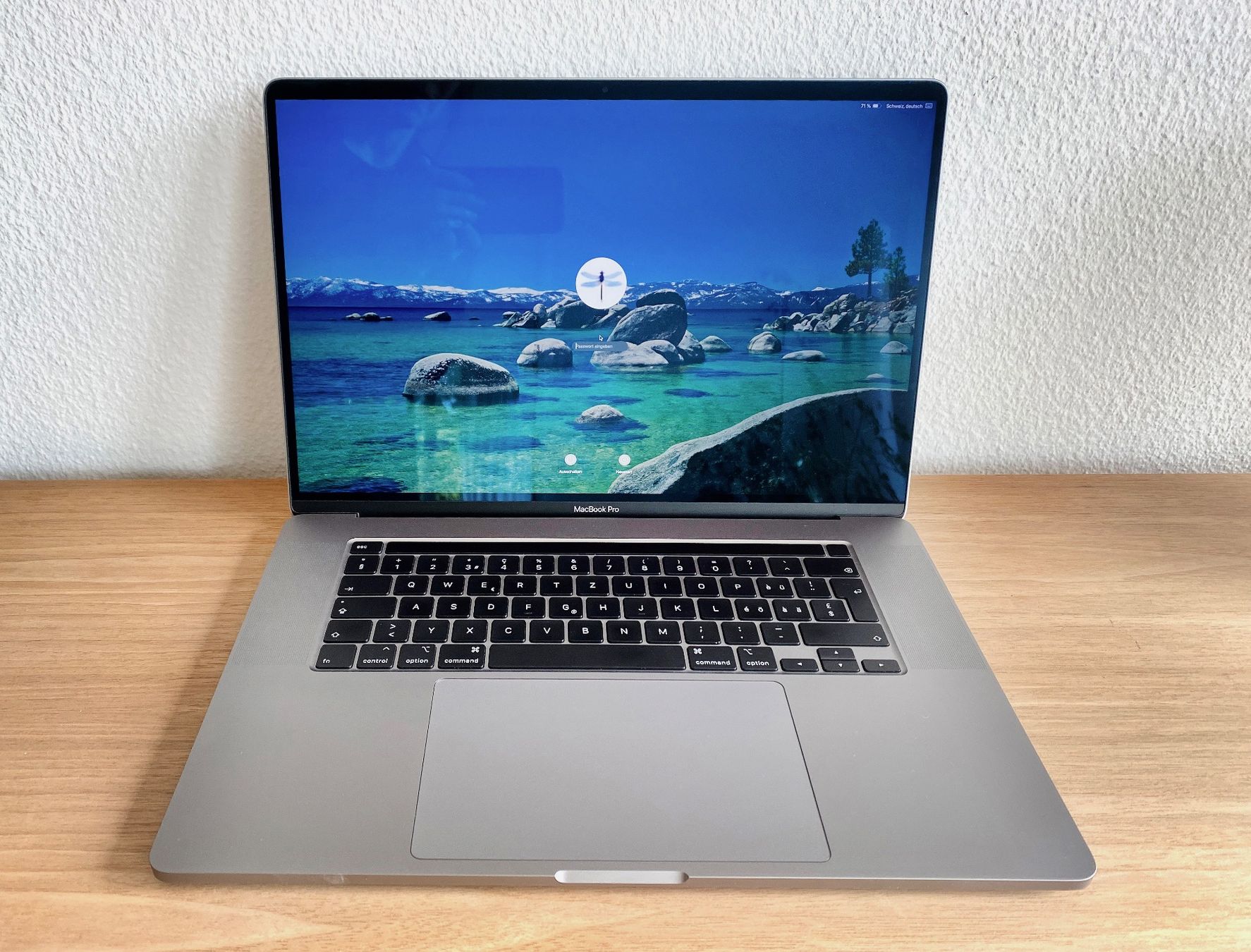 Apple Notebook: MacBook Pro 16 Zoll – Usato da Luzern venduto da peers