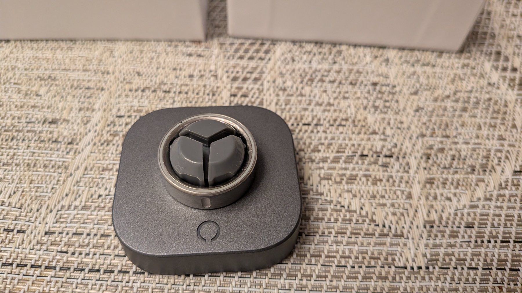 Oura Ladegeräte: Oura Smart Ring 4 charger for all ring sizes – Gebraucht aus Apples von lverschu 1