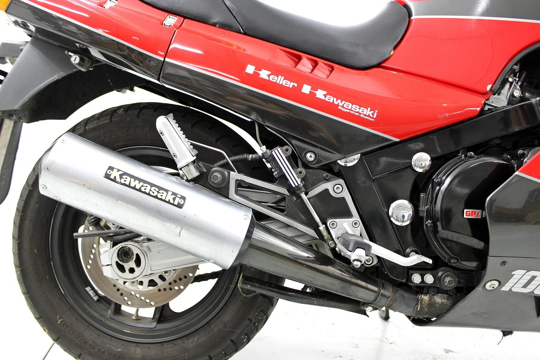 Kawasaki Strasse: Kawasaki GPZ 1000 RX – Gebraucht aus Winterthur von  6