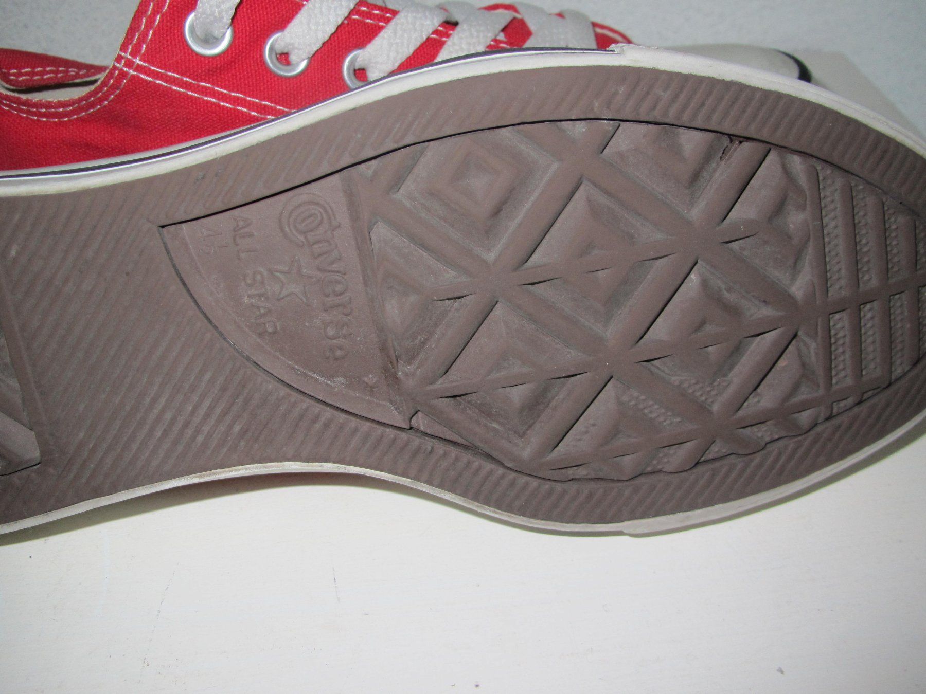 Converse Chaussures hommes: SNEAKER CONVERSE COTON ROUGE – D'occasion à Murten par Selliot 5