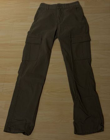 Stradivarius Cargo Hose Khaki, Grösse 32