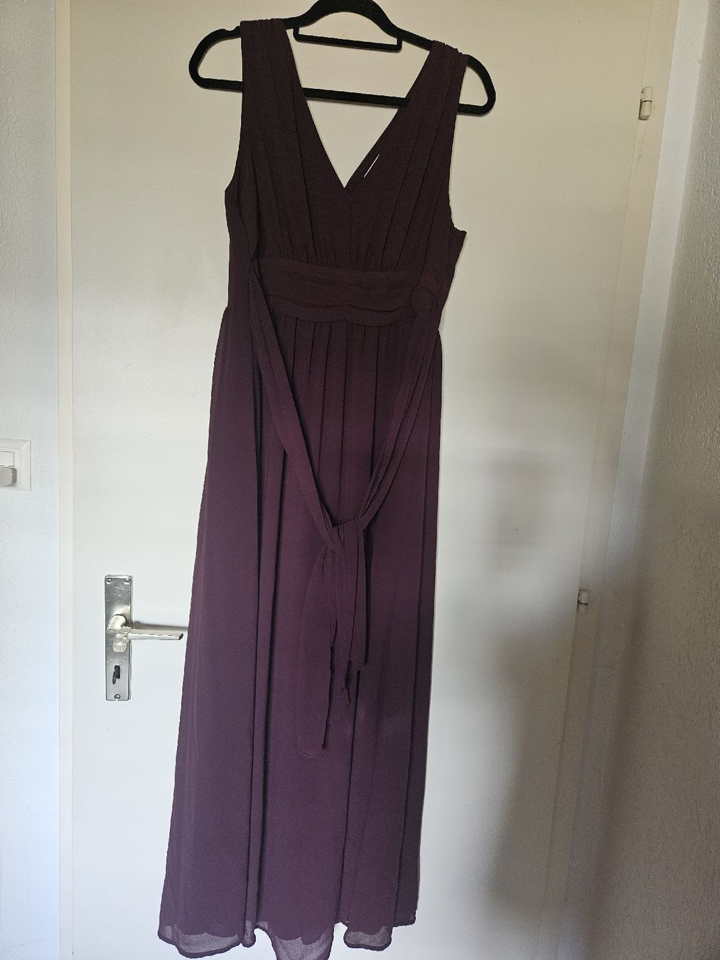 Vila Kleider: Robe longue violette, élégante – Neu (gemäss Beschreibung) aus Fontenais von zizatie