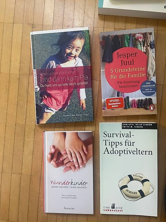 Libri: Büche Adoption Familie – Usato da Binningen venduto da SimoneMinimalism