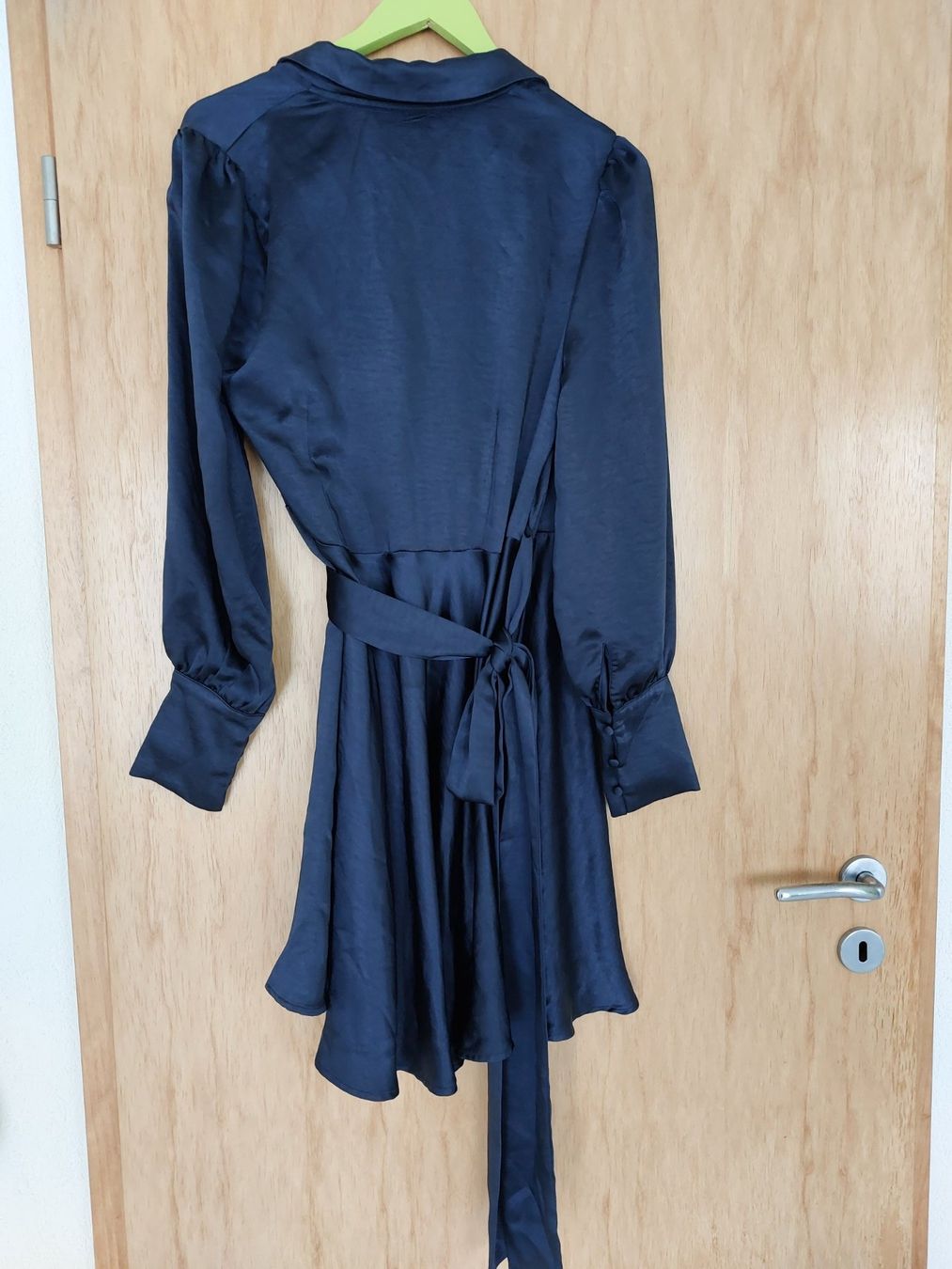 Robes: Wickelkleid Neo Noir Gr. 38 – D'occasion à Schmitten par JasiStern 2