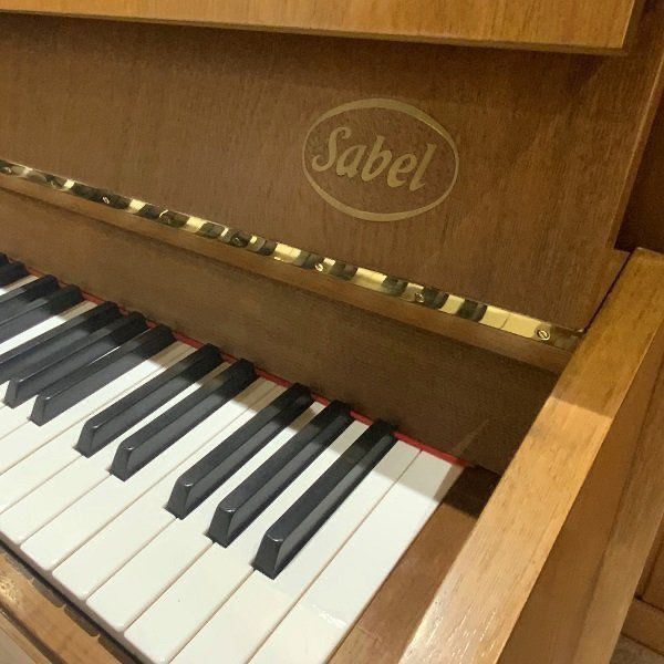 Strumenti musicali: Sabel — 120cm Nussbaum Occ. – Usato da Ittigen venduto da KrompholzMusik 1
