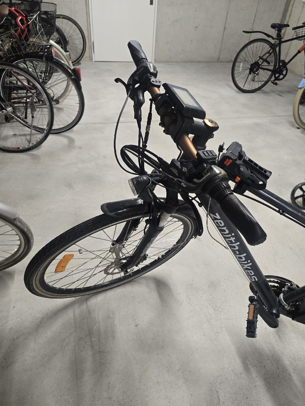 Zenith Bikes Velos: zenith Velo zum basteln – Defekt aus Zuchwil von truegge 3