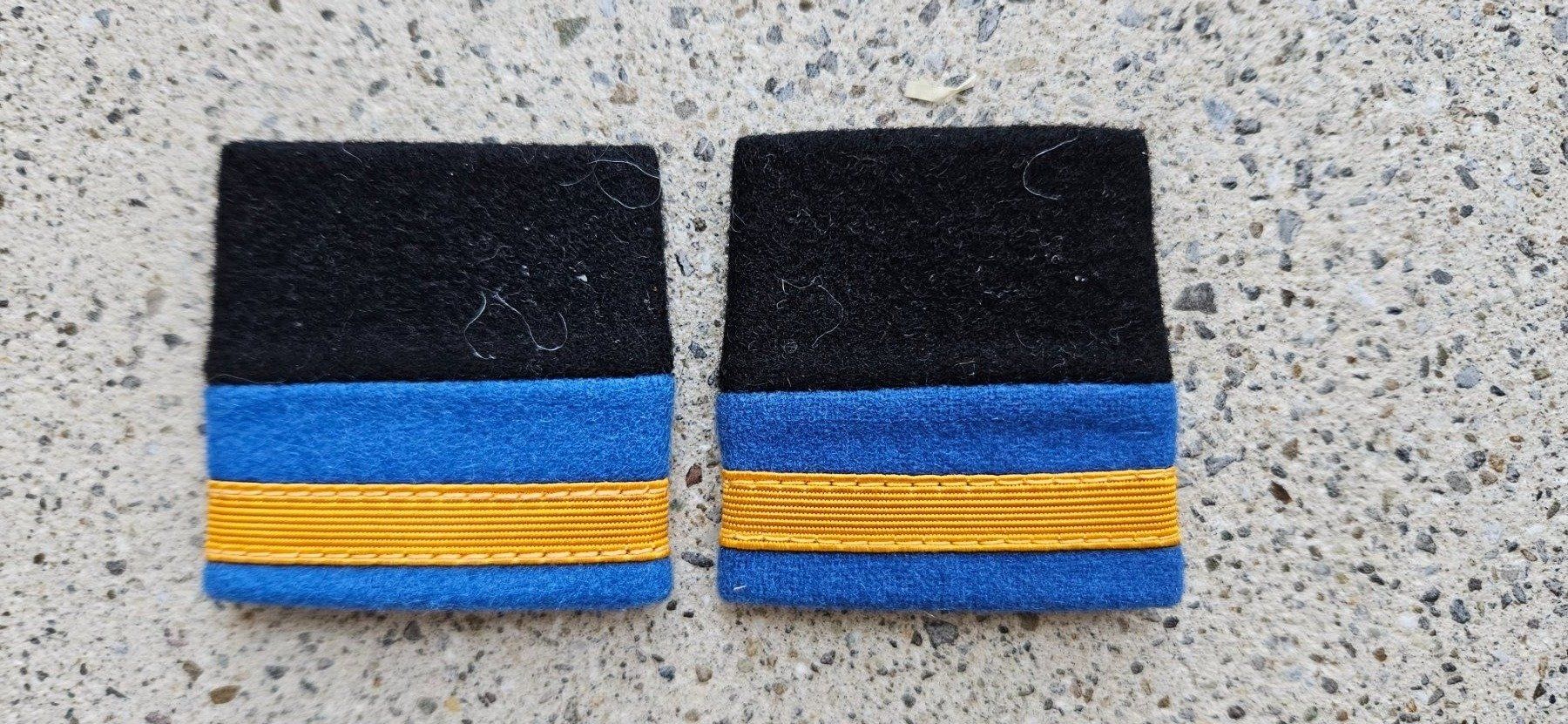 Schweizer Armee Placchette & Badge: *** Patten /Schulterschlaufen  *** – Usato da Riedholz venduto da fr_sIruP