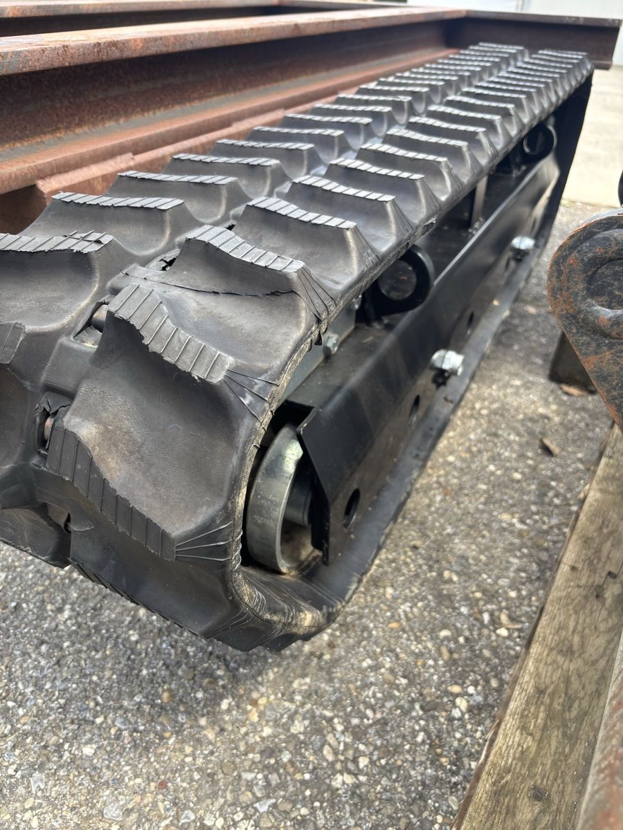 Tutte le macchine: Raupenfahrwerk Bagger Dumper Mulcher Traktor  – Nuovo (secondo la descrizione) da Inwil venduto da Titanium22 5