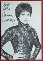 Joanna Lumley Autogramm signiert Foto 10x15cm