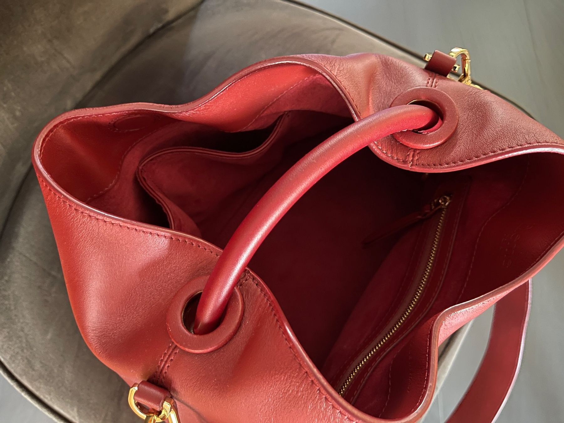 Taschen für Damen: ELLEME HANDTASCHE BORDEAUX – Neu (gemäss Beschreibung) aus Zürich von STYLEHAUS 9