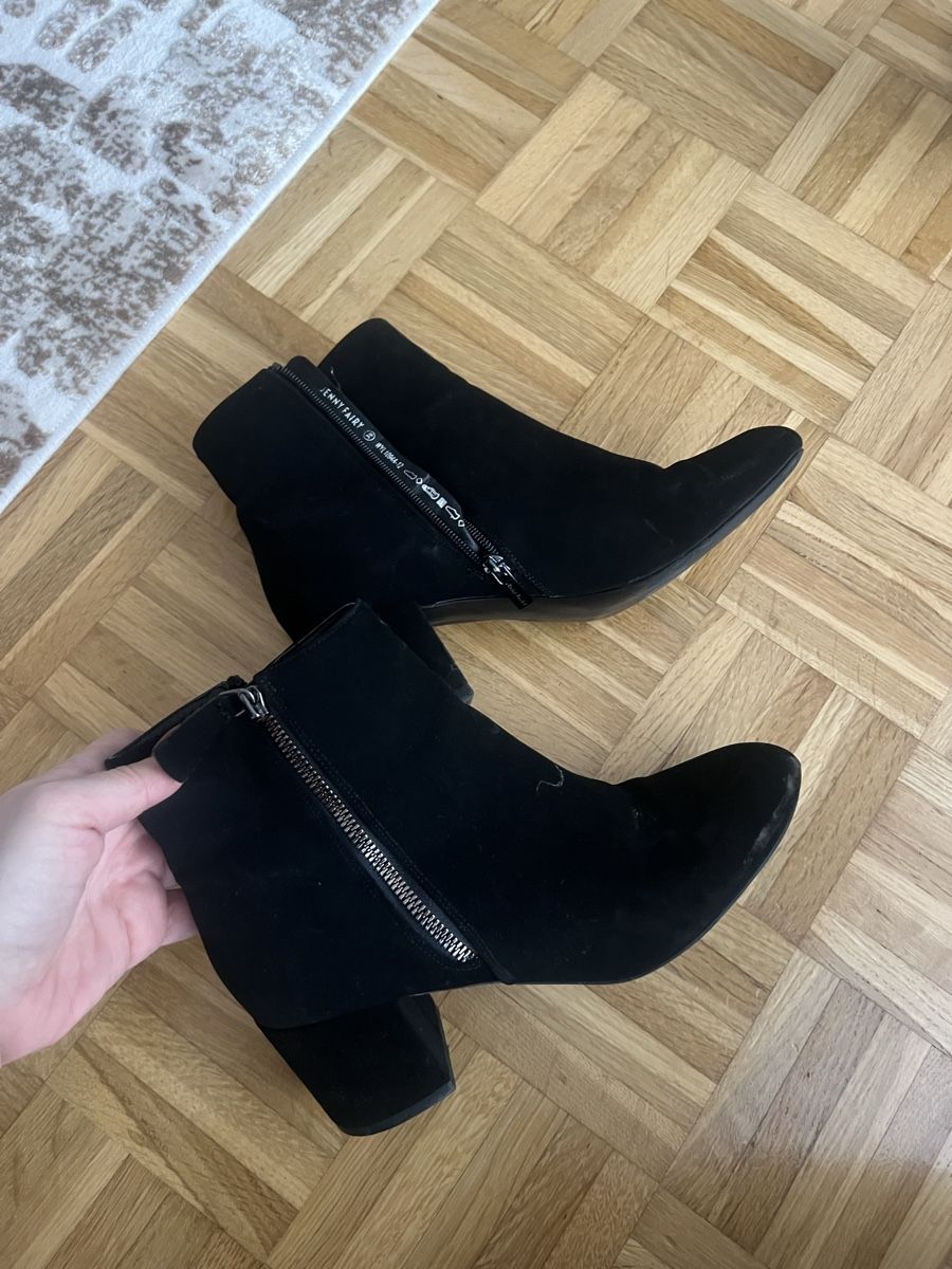 Scarpe da donna: Schwarze Stiefel (Gr. 39) – Usato da Wattwil venduto da skr_94