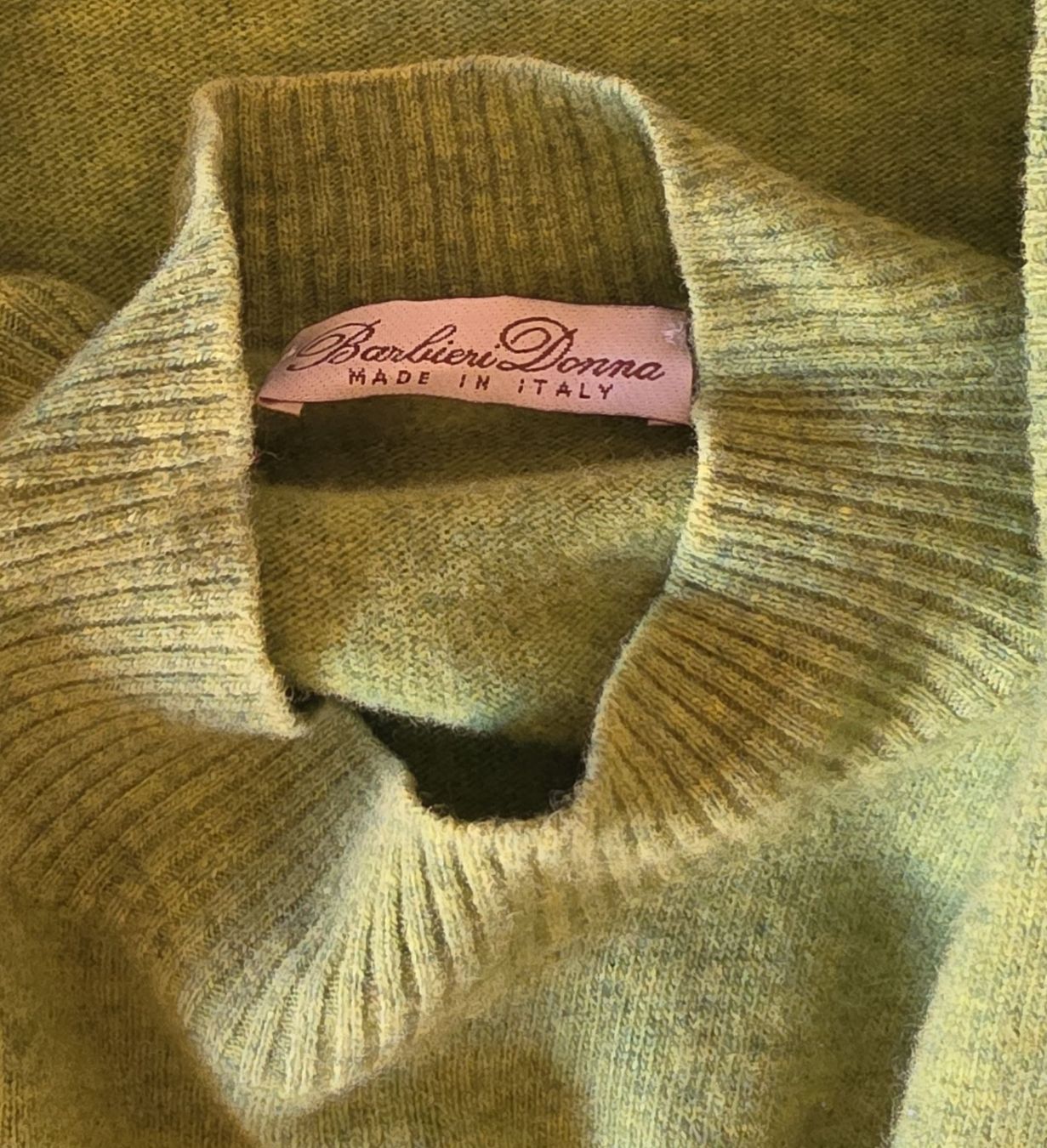 Pullover & Sweatshirts: Damen Pullover und Strickjack Barbieri Donna Kaschmir – Gebraucht aus Binningen von Entruempeln 1