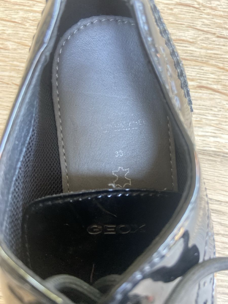 Geox Chaussures hommes: Lackschuhe GEOX Grösse 33 – D'occasion à Rodersdorf par trueegg 6