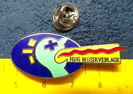 MUSIK HUG ARTE PIN ENAMEL