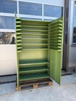 Kleinteillagerschrank / Flügeltürenschrank N° 14