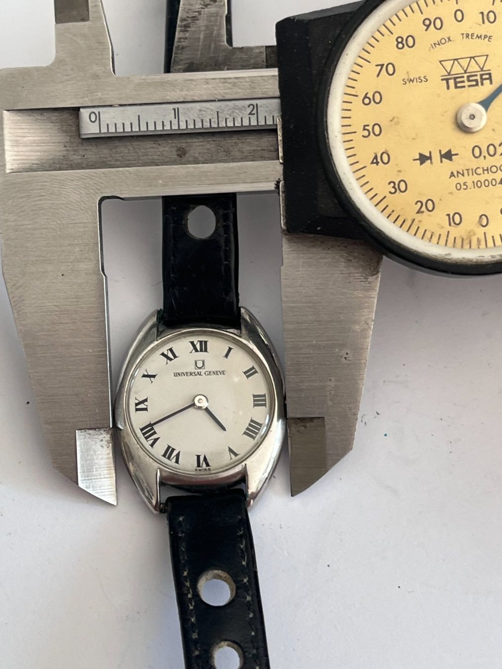 Universal Genève Orologi: Universal Geneve Handaufzug Vintage – Usato da Worblaufen venduto da chronyves 3