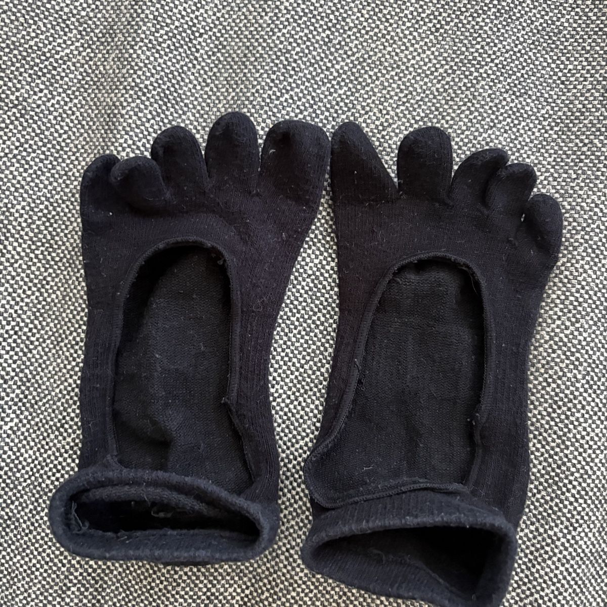 Chaussettes: Yoga socks one size perfect condition  – Neuf (Voir description) à Pully par Sell_it_all 1