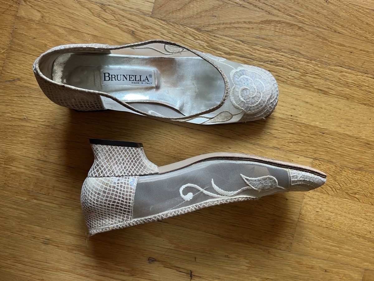 Damenschuhe: Hübsche Vintage pumps – Gebraucht aus Zürich von chloezurich