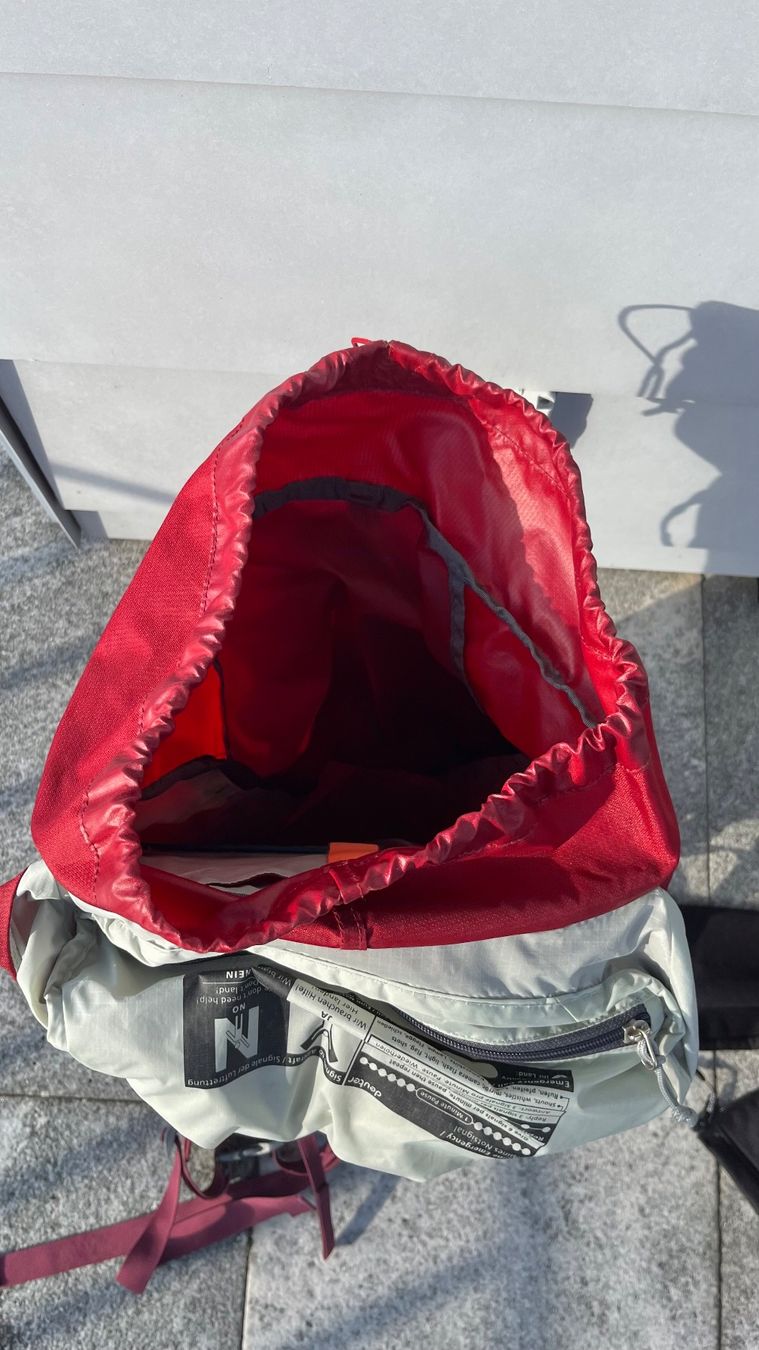 Deuter Zaini: Deuter Speedlite 32 – Usato da Jona venduto da tim_67jq 3