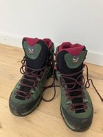 Chaussures de marche femme - neuves - 38.5