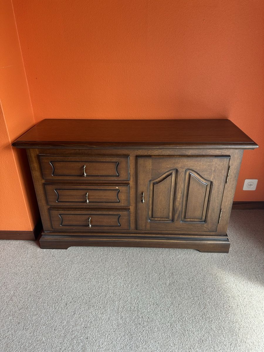 Buffets: Sideboard Muoser – D'occasion à Altdorf UR par Lisafabris