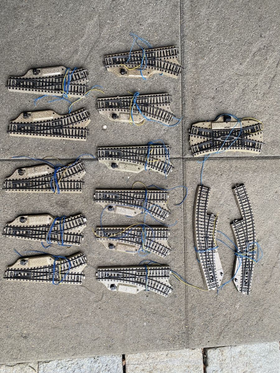 Märklin Modellini di ferrovie: Märklin HO M Geleise Weichen – Usato da Sursee venduto da lucialiani