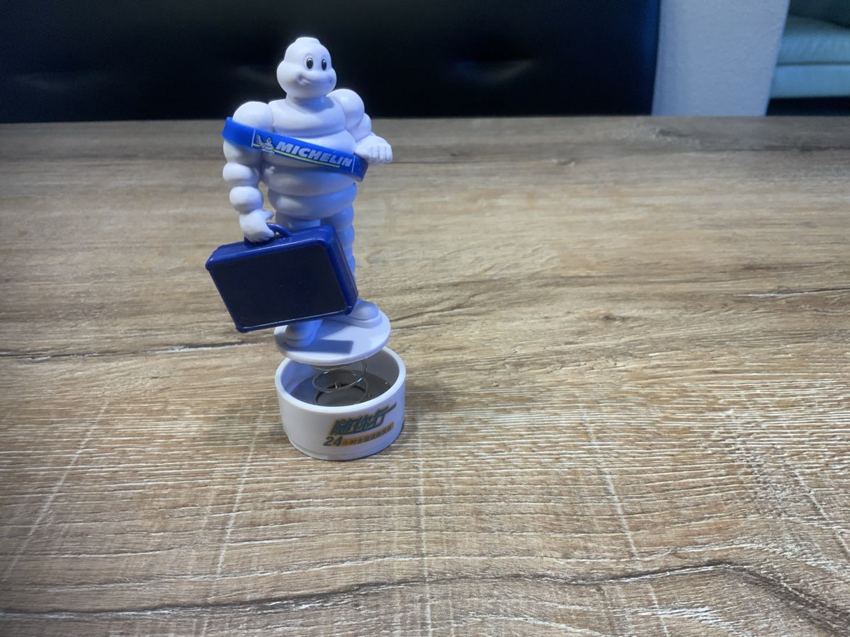 Michelin Statuette: Michelin Bibendum / Michelin Mann - – Usato da Willisau venduto da Minali