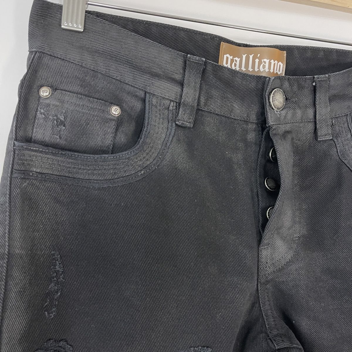 John Galliano Jeans: JOHN GALLIANO Black Jeans – Nuovo (secondo la descrizione) da Freienbach venduto da Avviivva_Shop 2