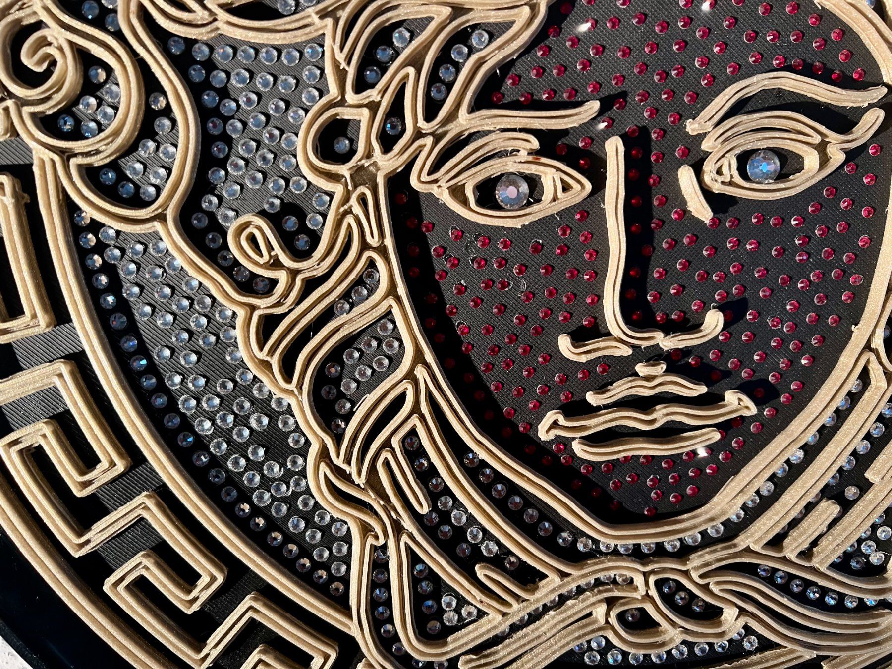 Dipinti: VERSACE 3D print exclusive artwork, Ltd.1/49, Certificate – Nuovo e nell'imballaggio originale da Le Mont-sur-Lausanne venduto da luxurylover 5