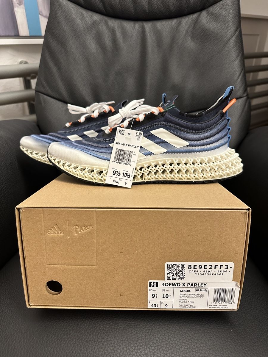 Adidas Herrenschuhe: Adidas 4DFWD x Parley - Neu! – Neu und originalverpackt aus Herisau von burbil