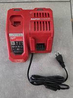 Milwaukee Ladegerät M12-18FC