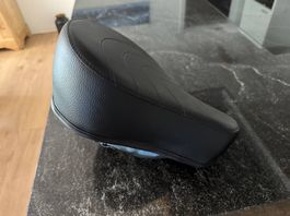 Neuer Puch Sattel 