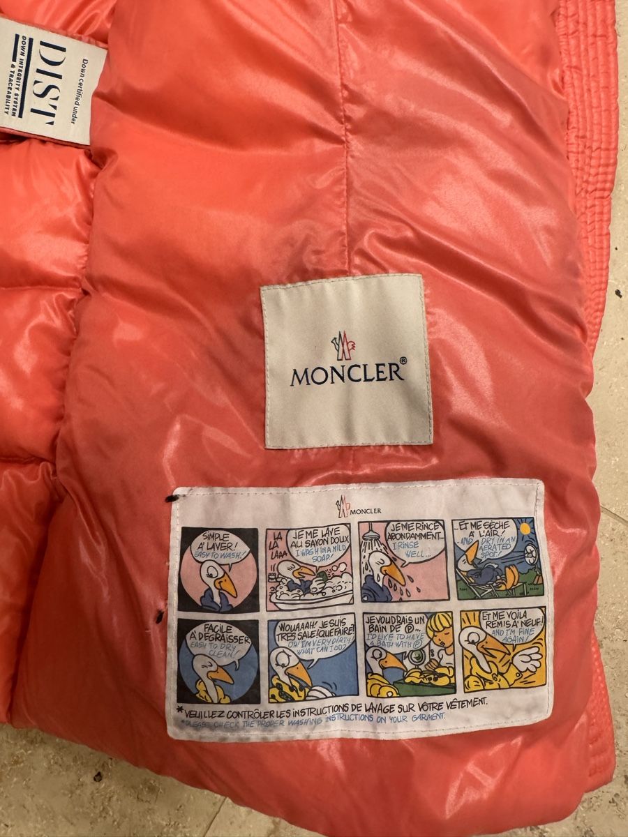 Moncler Vestes: Moncler Down Jacket Coral Size 1 Used Condition – D'occasion à Herrliberg par lari_h99 3