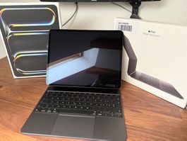 Apple iPad Pro 13" (M4)  WLAN, 256 Go + Apple Magic Keyboard