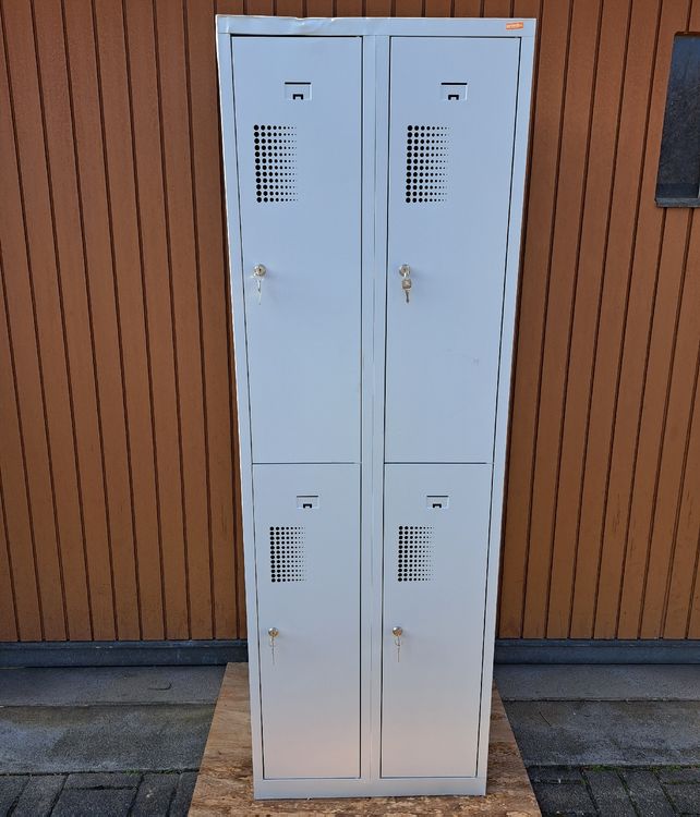 Metallschrank / Spind - 4 Abteile | Kaufen auf Ricardo