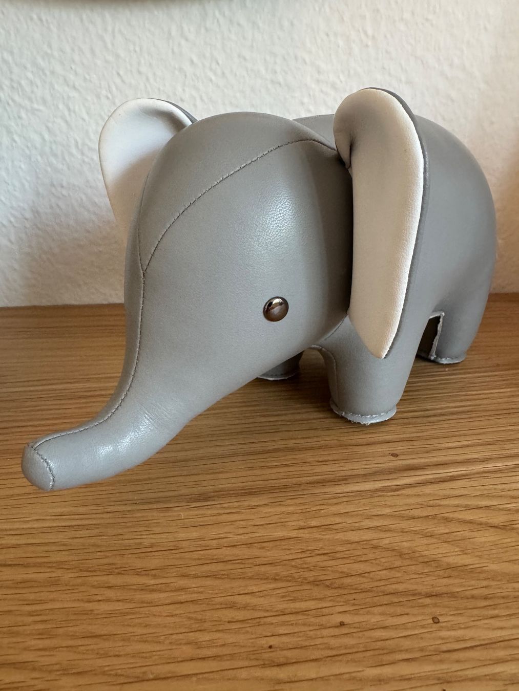 Sonstige Dekorationen & Accessoires: Buchstütze Classic Elefant Züny – Gebraucht aus Küsnacht ZH von jda_6kry