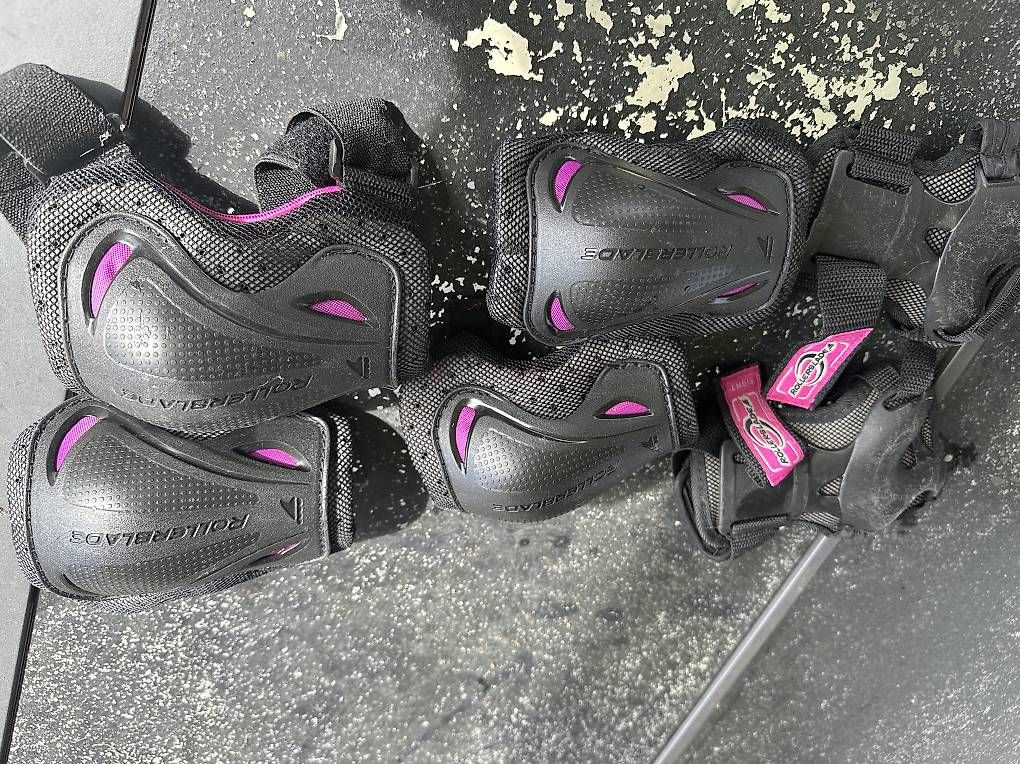 Pattini in linea & Pattini a rotelle: Kinder Rollerblades Gr 33-37 – Usato da Endingen venduto da 72barbara 1