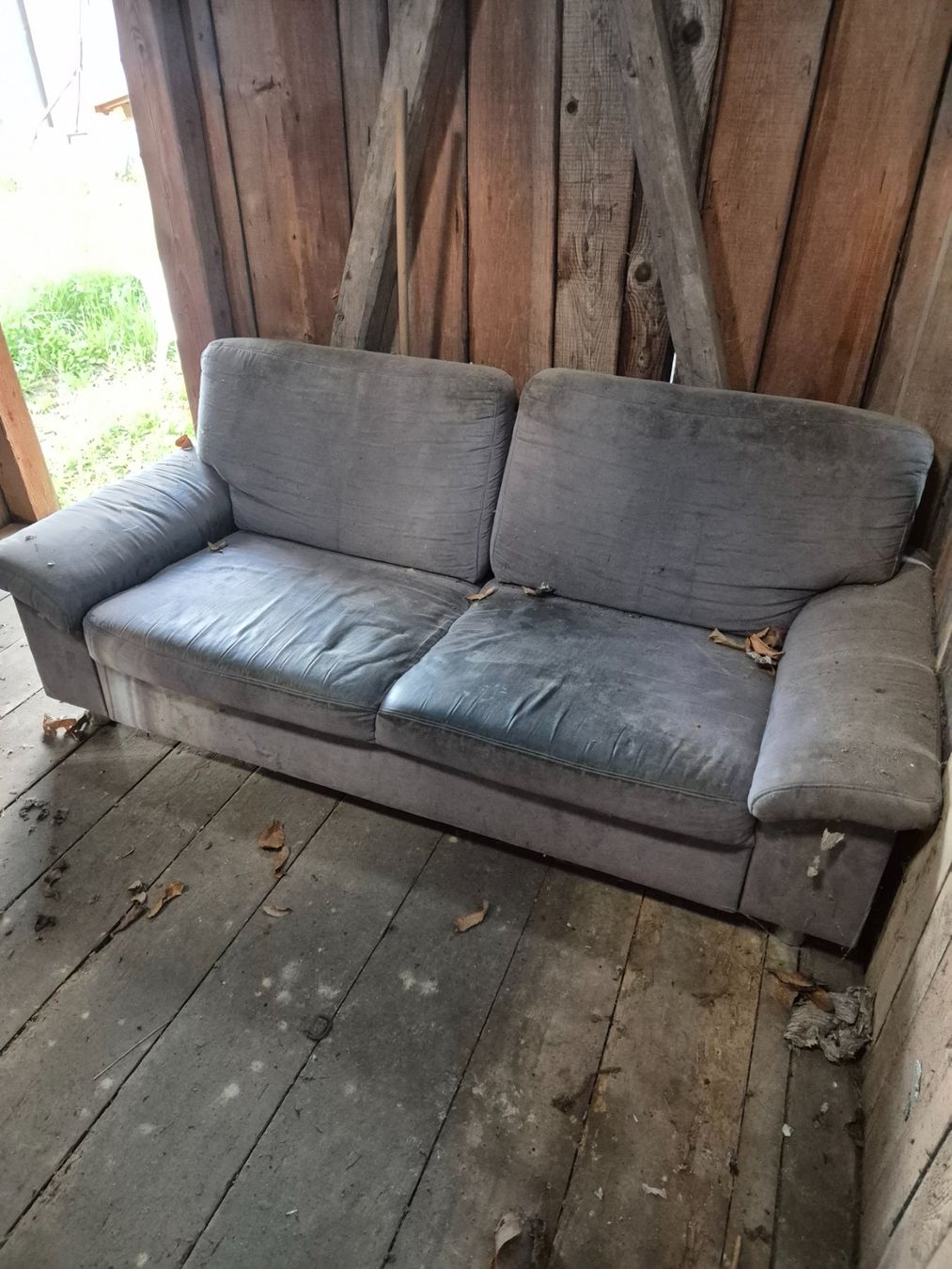 Divani: Altes 3er-Sofa / Stoffsofa in Grau ab CHF 1.- – Usato da Buchs ZH venduto da lukas_6708 1