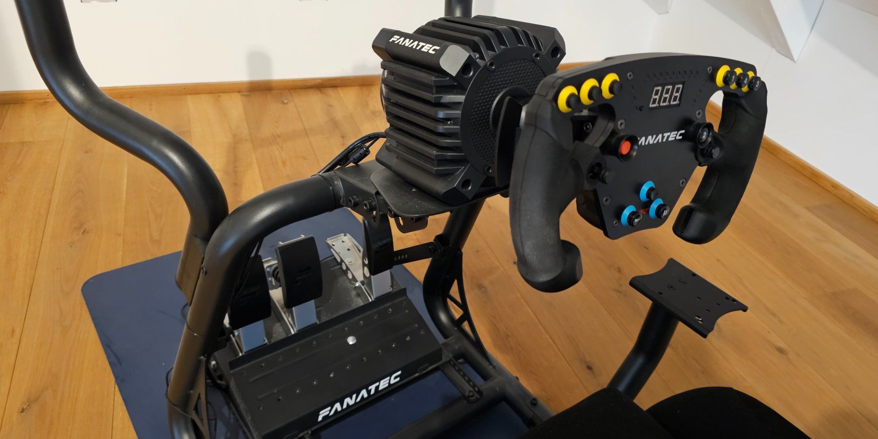 Fanatec Controller: Simracing Rig mit Fanatec DD pro Gran Turismo Bundle – Usato da Bad Zurzach venduto da Kissa7 5