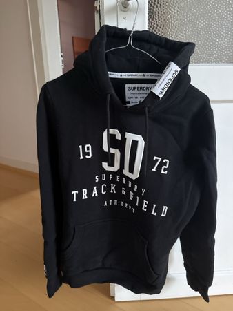 Superdry Kapuzenpullover schwarz mit Logo neuwertig