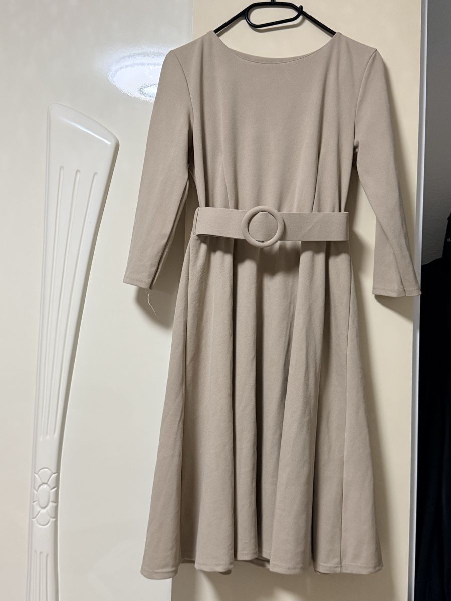 Vestiti & Gonne: Wunderschönes Kleid  – Nuovo (secondo la descrizione) da Benglen venduto da Shamily 1