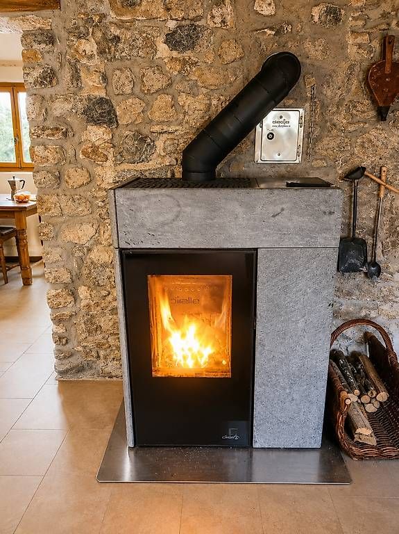 Stufe caminetto: Poele bois pellets mixte – Usato da Blonay venduto da vua_57l8