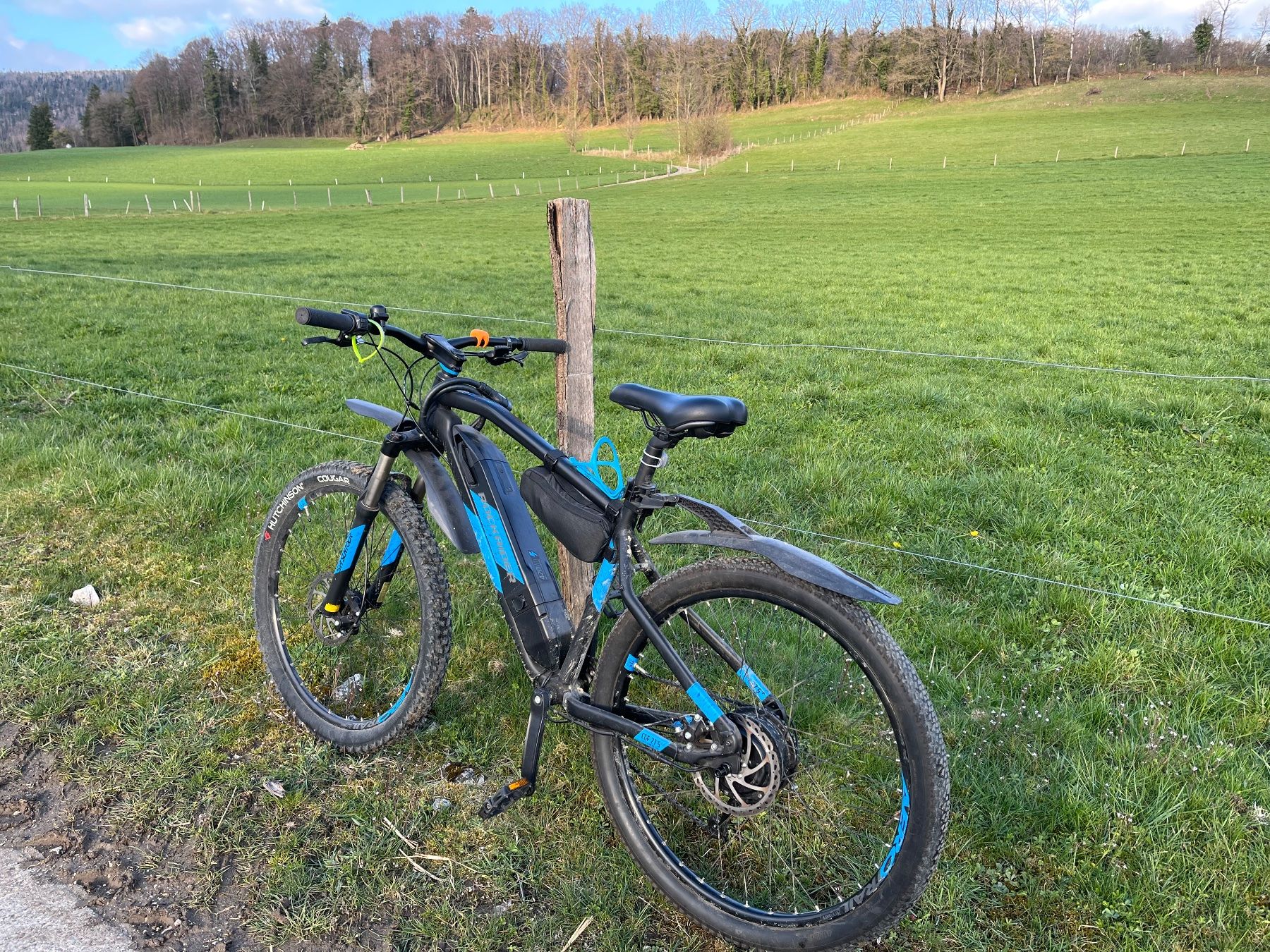 Decathlon Vélos: VTT électrique Rockrider E ST500 – D'occasion à Vicques par Freedom22 3